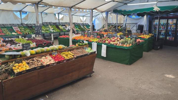 Fruits et légumes frais de saison, sélectionnés avec soin